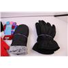 Image 4 : (7) Winter Gloves (4New) + Hat