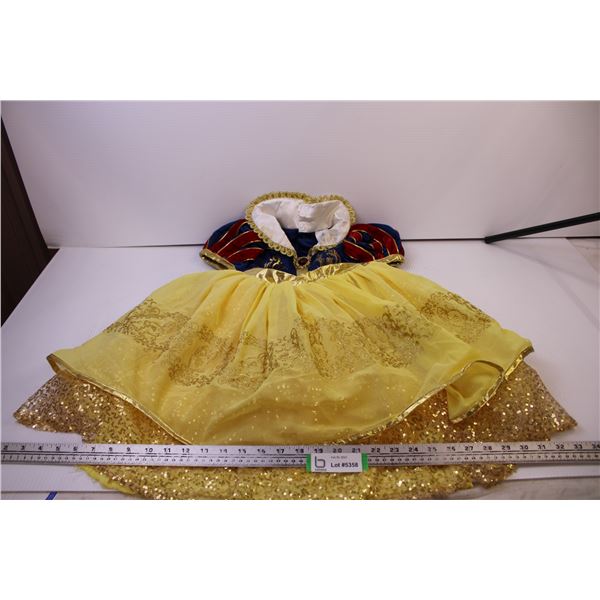 Girls Snow White Costume (Very Good Condition)