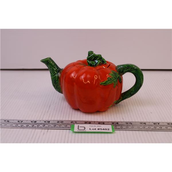 Pumpkin Teapot (Small Chip)
