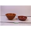 Image 1 : (2) Pottery Bowls