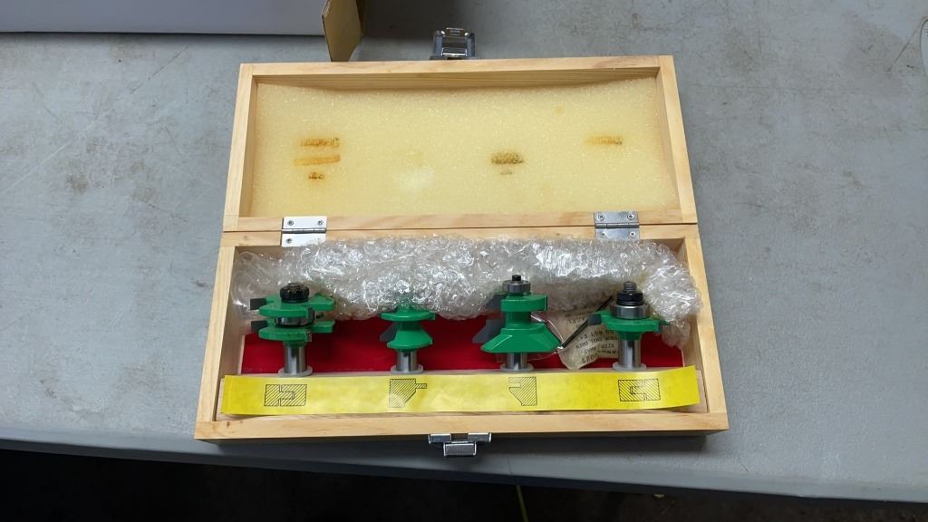 4 Pc Router Bit Set NEW 4 PIECE ROUTER BIT SET
