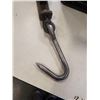 Image 4 : 5 MOUND TOOL CO 5 INCH IRON PULLEY AND MEAT HOOKS - BEEF TROLLEY
