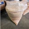 Image 2 : 2 BAGS OF WOOD CHIPS