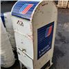 Image 2 : VINTAGE 5FT MAILBOX