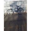 Image 1 : GREY/BLUE CARRERA BIKE