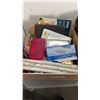 Image 2 : 2 BOXES OF ART SUPPLIES AND CARRY BAGS