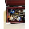 Image 2 : CASE OF LOCKS, MULTITOOLS AND MORE