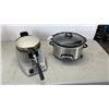 Image 1 : CROCK POT AND WARING WAFFLE MAKER