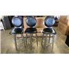 Image 1 : 3 BAR STOOLS