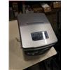 Image 2 : EMERSON ICE MAKER
