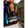Image 2 : BOX OF WATER BOTTLES AND TRAVEL MUGS