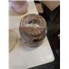 Image 8 : COPPER KETTLE, WOOD JEWELRY BOX, VASE AND BRASS STAND