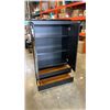 Image 2 : BLACK WARDROBE