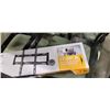 Image 2 : INSIGNIA FIXED POSITION 33-46" WALL MOUNT