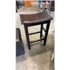 Image 2 : LEATHER STOOL AND STORAGE OTTOMAN