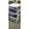 Image 2 : 2 PLASTIC ORGANIZERS WITH CONTENTS