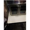 Image 2 : GOURMIA DIGITAL AIR FRYER OVEN GTF7660 TESTED AND WORKING