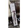 Image 1 : INSIGNIA 58 INCH TRIPOD