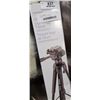 Image 2 : INSIGNIA 58 INCH TRIPOD