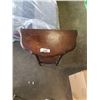 Image 2 : WOOD D TABLE