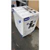 Image 2 : AS  NEW CHICCO BRAVO 3 IN 1 QUICK FOLD TRIO TRAVEL SYSTEM - RETAIL $829