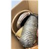 Image 3 : BOX OF WICKER BASKETS