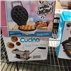 Image 2 : HEART WAFFLE MAKER, PASTA MAKER AND BUBBLE FUN MINI WAFFLE MAKER