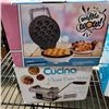 Image 4 : HEART WAFFLE MAKER, PASTA MAKER AND BUBBLE FUN MINI WAFFLE MAKER