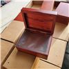 Image 3 : BOX OF NEW WOOD CASES WITH MAGNECTIC LIDS