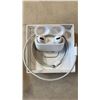 Image 3 : APPLE AIRPODS PRO WITH CHARGING CASE - TESTED WORKING, RETAIL $269