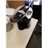 Image 3 : KEURIG COFFEE MAKER AND 2 ORGANIC BINS