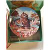 Image 2 : LOT OF ROYAL BUNNYKINS INFANT SET AND KNOWLES COLLECTOR PLATES