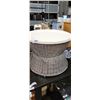 Image 1 : WICKER ENDTABLE