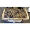 Image 2 : STORAGE OTTOMAN OF RECORDS