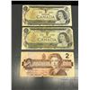 Image 1 : CANADIAN 1 AND 2 DOLLAR BILLS LOT