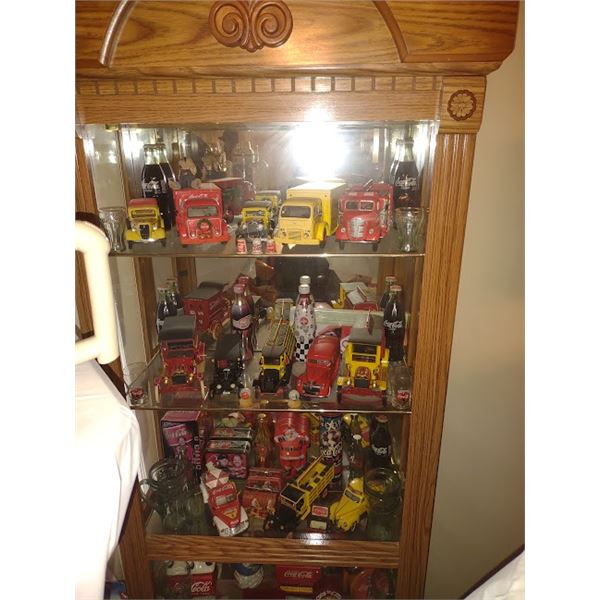 OVERVIEW: HUGE COLLECTION OF HIGH END LICENSED COCA COLA  COLLECTIBLE & DECOR