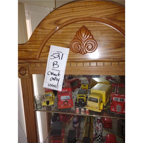 LIKE NEW OAK GLASS (LIGHTED) FLOOR DISPLAY