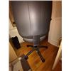 Image 3 : Like new desk chair
