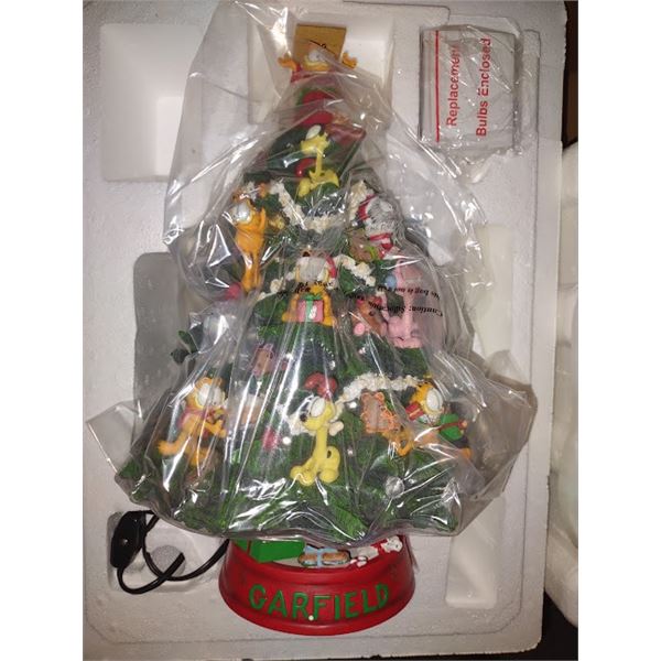 Large Collection on New (or like new ) Garfield Licensed Items