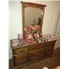 Image 3 : SOLID WOOD VINTAGE BEDROOM SUIT