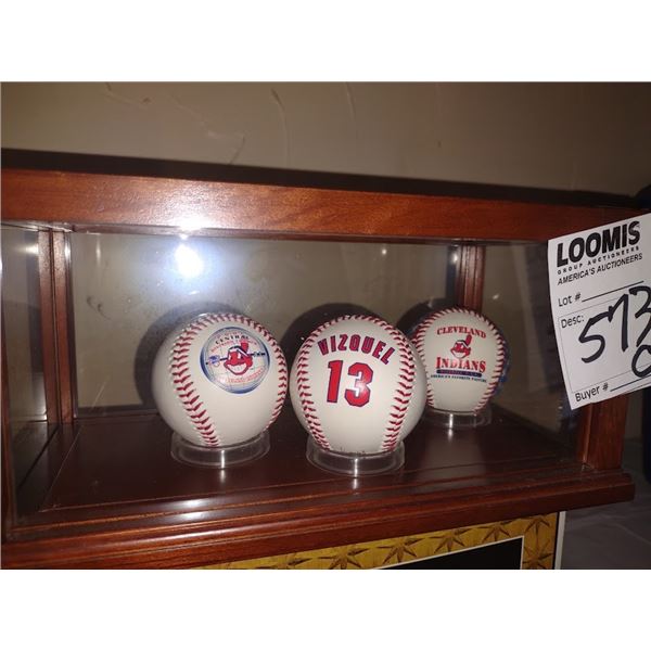3 X INDIAN COLLECTORS BALLS IN WOOD/GLASS CASE