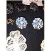 Image 2 : VNITAGE EAR RING SALE LOT