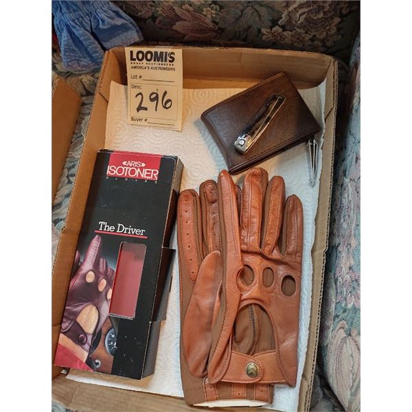 NEW MENS (ONE SIZE ) LEATHER DRIVING GLOVES & GROOMING SET