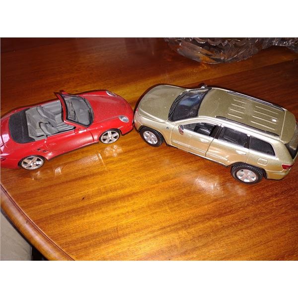 METAL PORSCHE & JEEP SHOWROOM SAMPLES