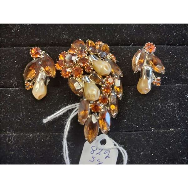 ANTIQUE (SIGNED WEISS ) AMBER BROACH & EARRINGS SIGNED WEISS