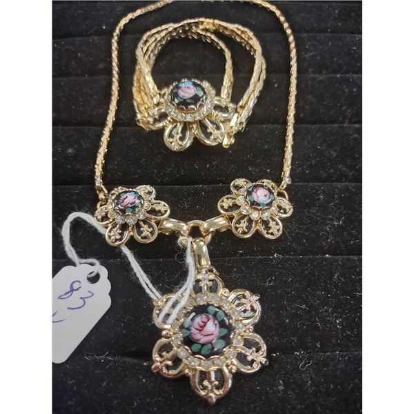 VINTAGE NECKLACE & BRACLET