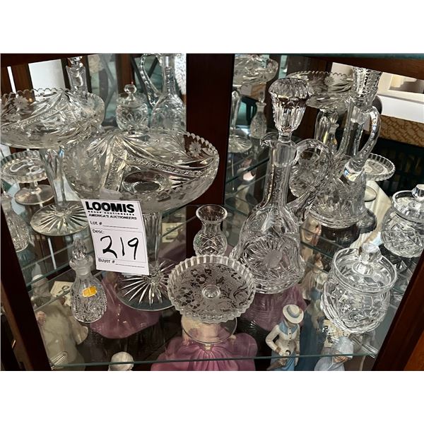 SET OF SIX ANTIQUE PRESSED GLASS PCS