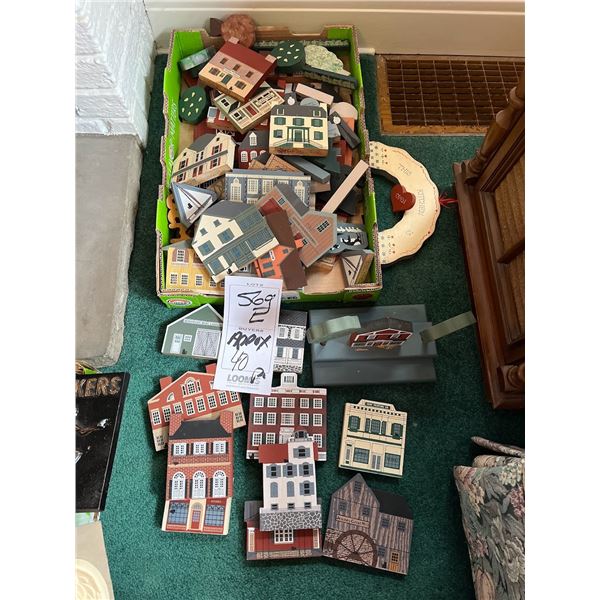 SALES LOT OF WOOD VILLAGE PIECES/ LIKE NEW