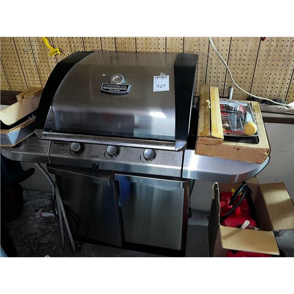 LIKE NEW COMMERICIAL BBQ GRILL