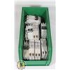 Image 1 : BOX OF ASSORTED CIRCUIT BREAKERS